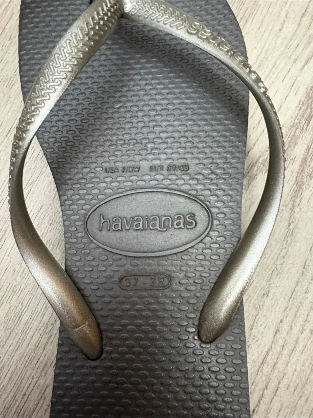 Silver Havaianas Slim Flip Flop Sandals for Women Size 7/8W